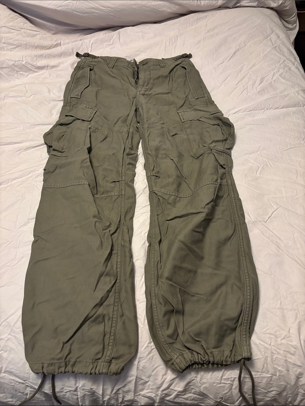 Aritzia TNA Olive Cargo Pants - Y2K Baggy Utility Style